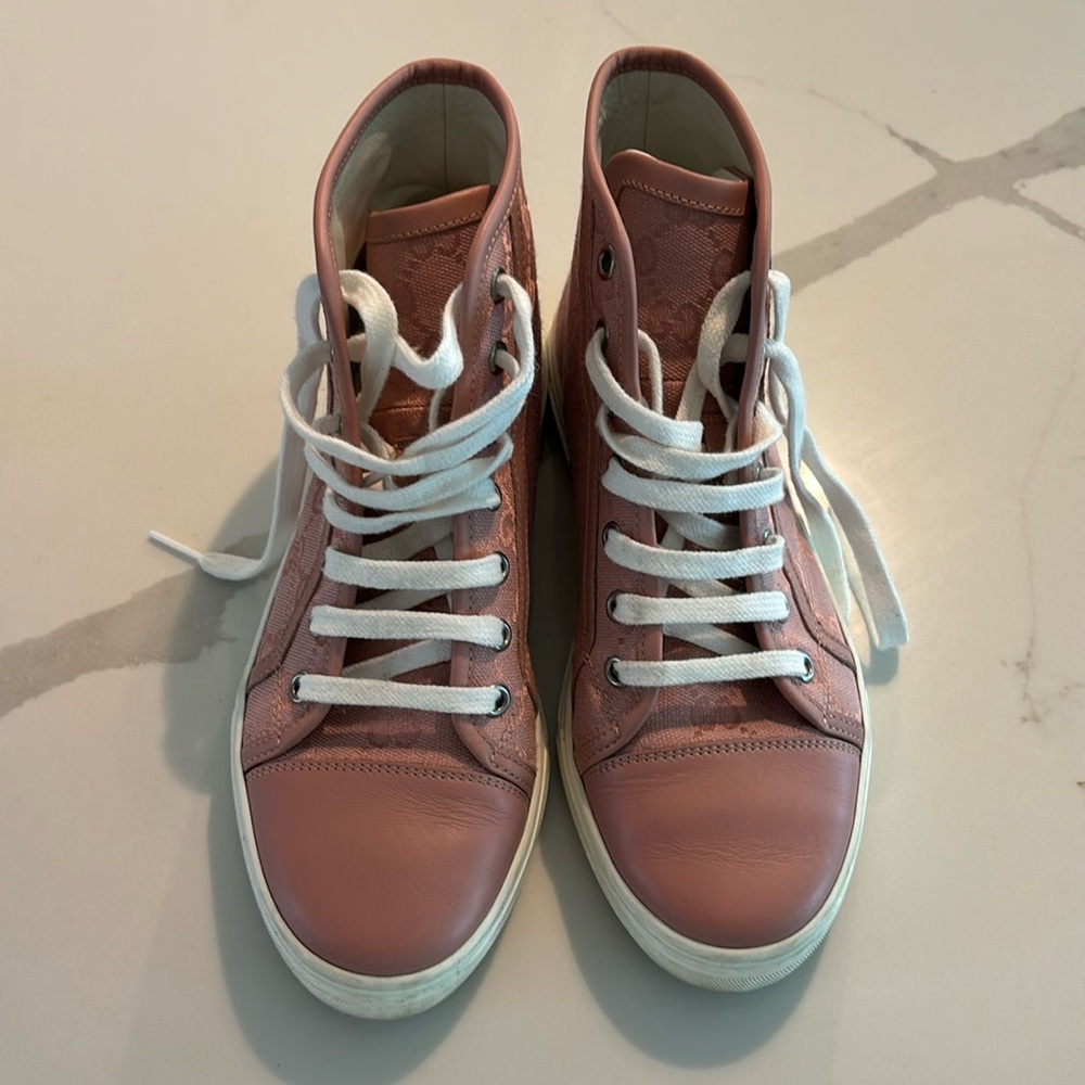 Gucci Chucks 36 light pink high top sneaker